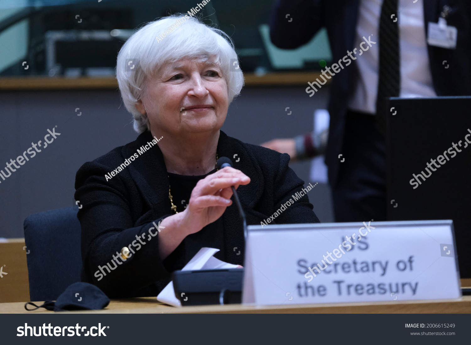 Us Treasury Secretary Janet Yellen Arrives Stock Photo 2006615249 ...