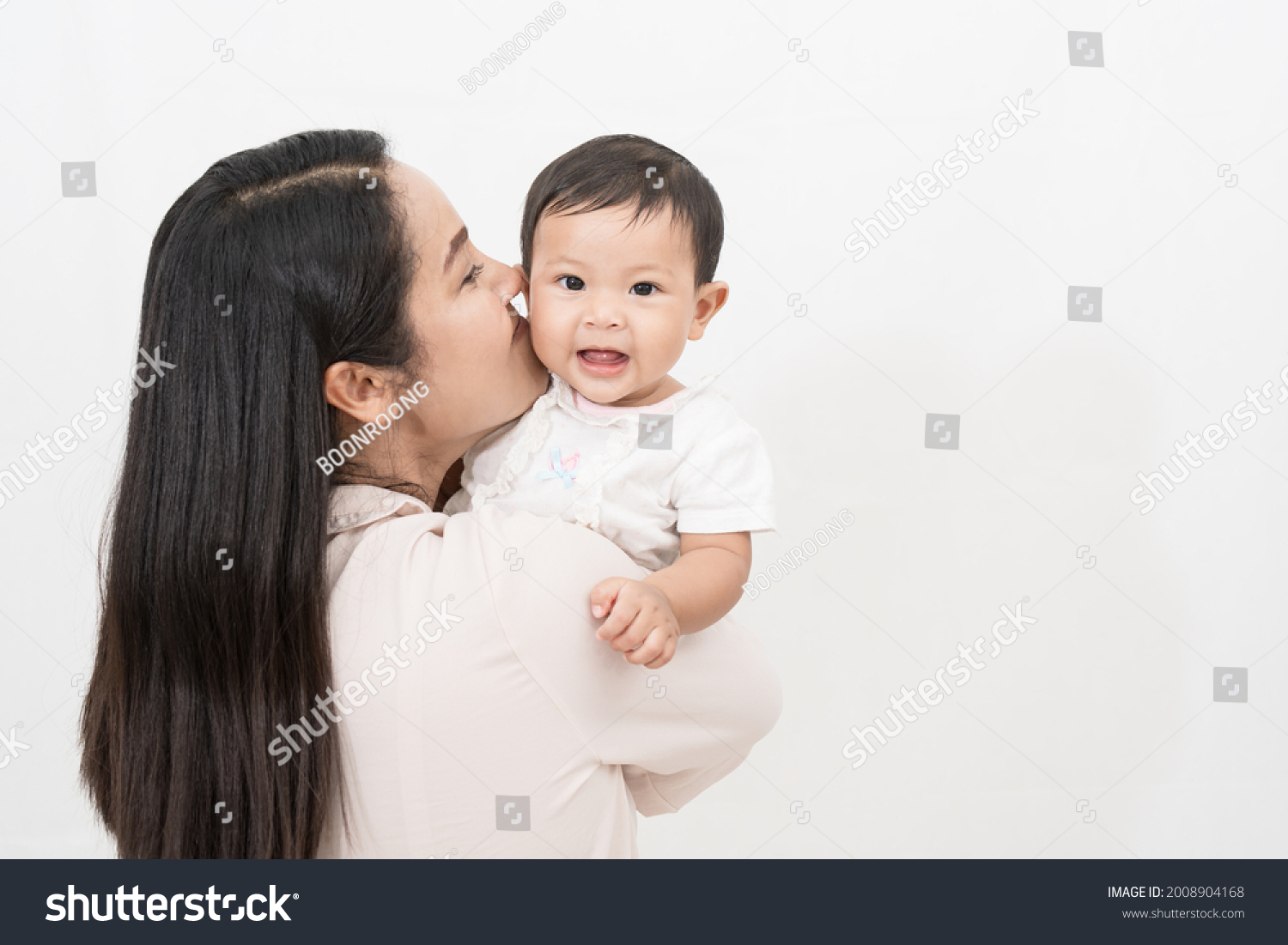 Asia Thai Mother Kissing Her Babys Stock Photo 2008904168 | Shutterstock