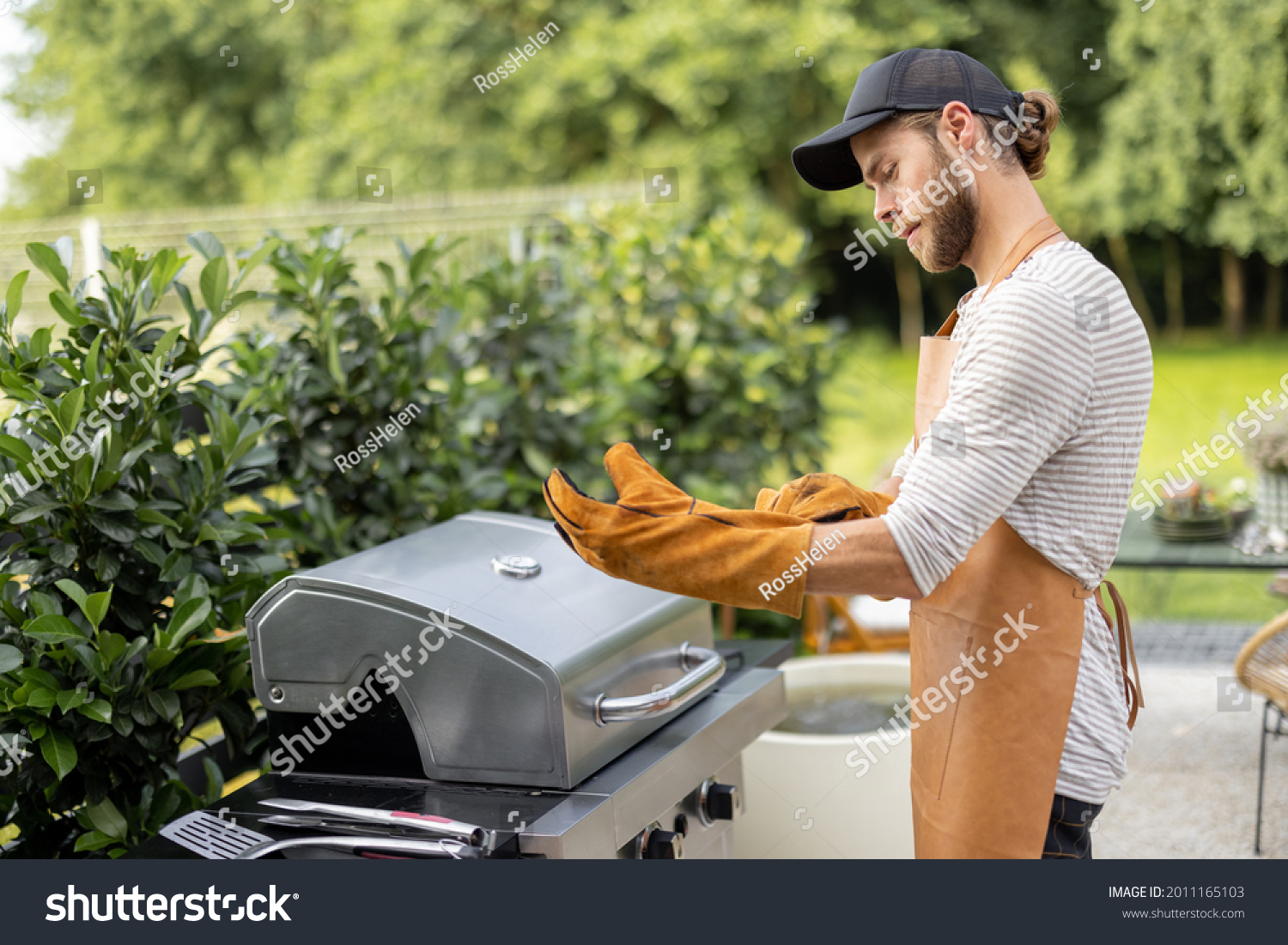 Handsome Man Leather Apron Gloves Preparing Stock Photo 2011165103 ...