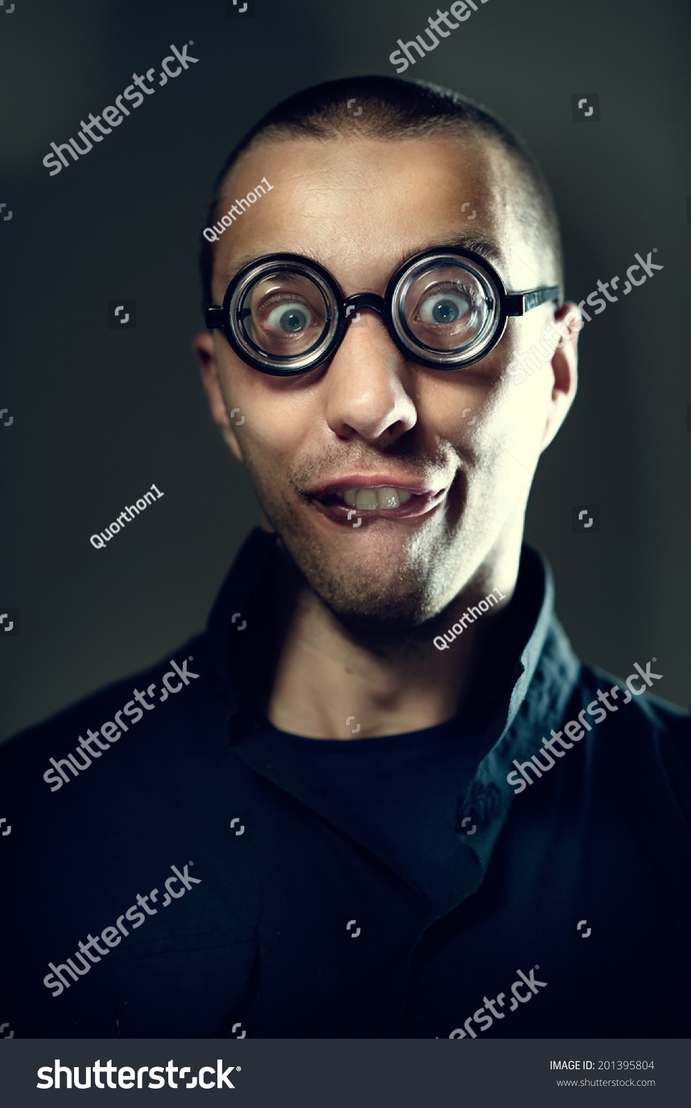 dude with big glasses