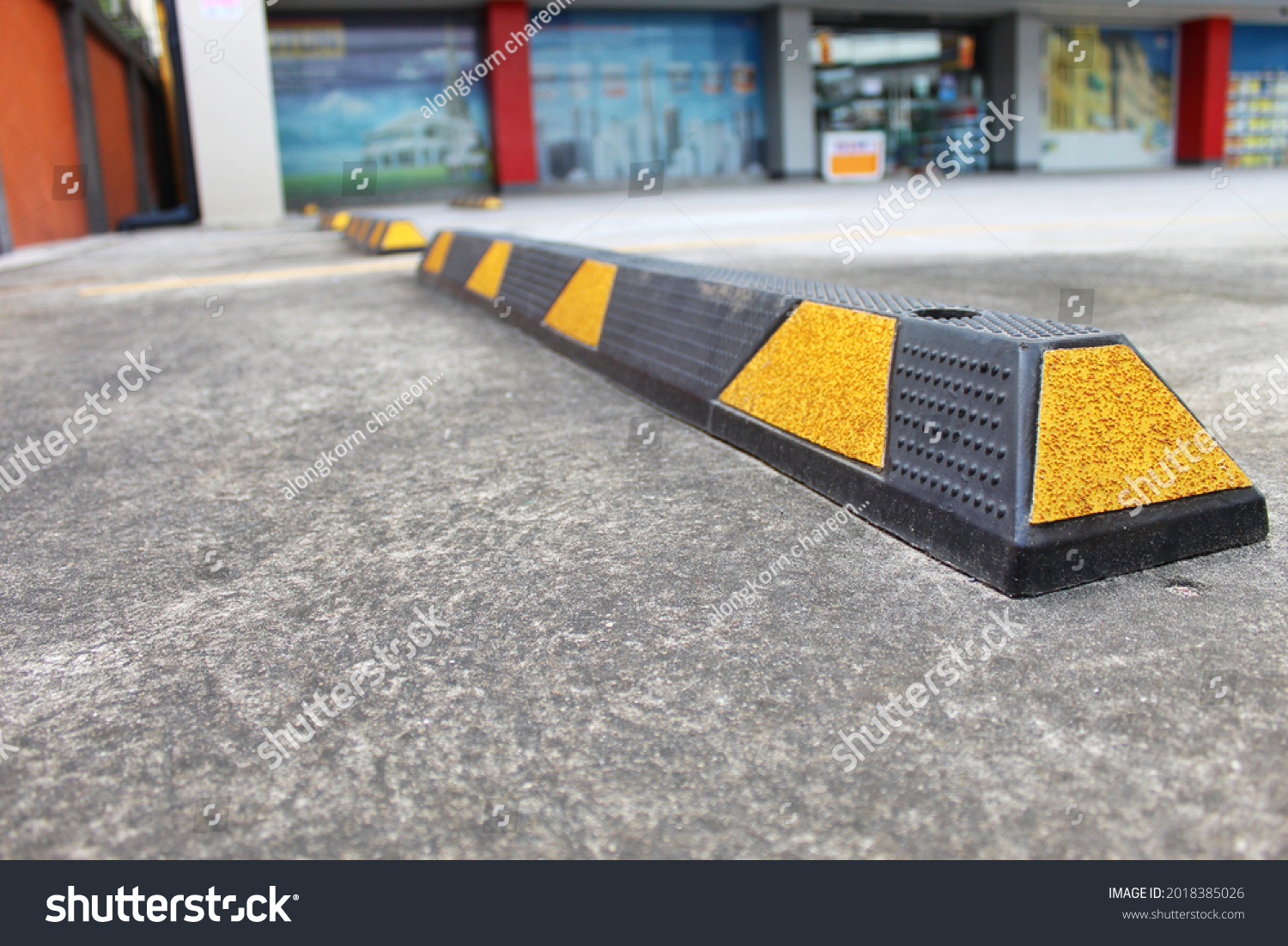 182 Rubber Parking Block Images, Stock Photos & Vectors | Shutterstock