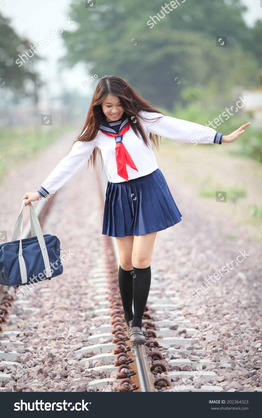 Asian Schoolgirl Pictures