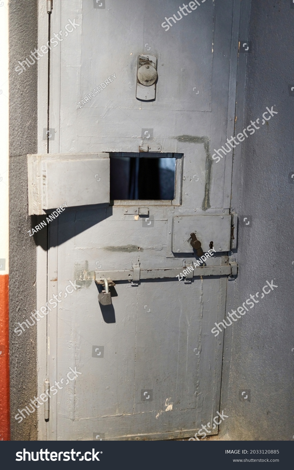 Prison Cell Iron Door Observation Window Stock Photo 2033120885 ...