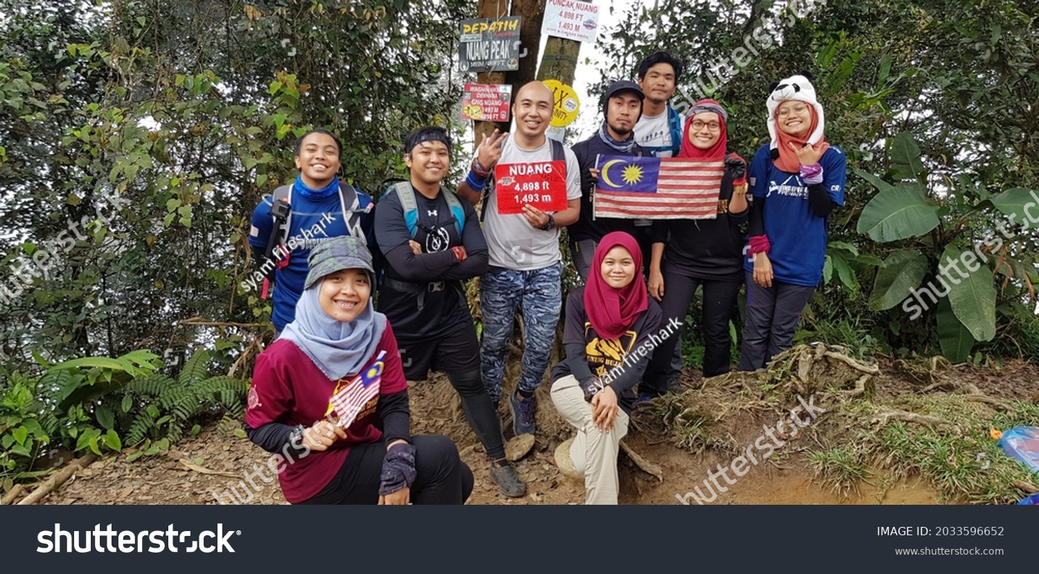 gunung nuang hiking