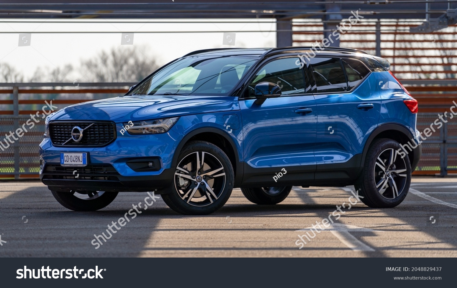 Bologna Italy April 2021 Volvo Xc40 Stock Photo 2048829437 | Shutterstock