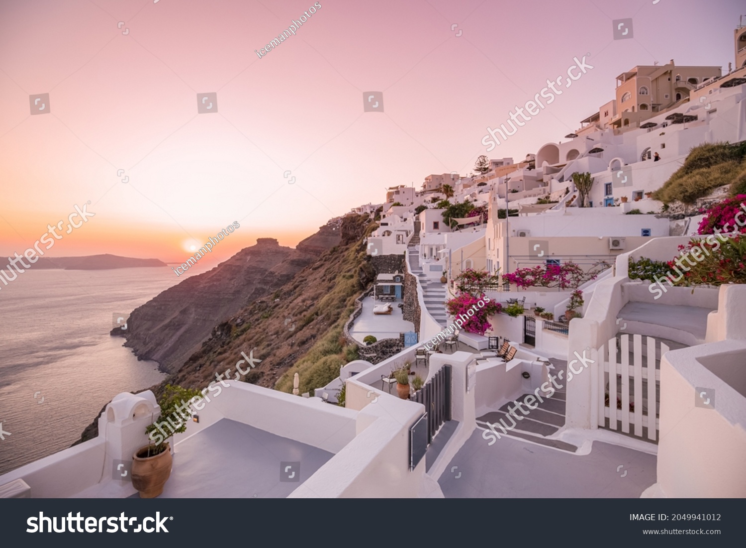 Oia Village Night Santorini Island Famous Stock Photo 2049941012 ...