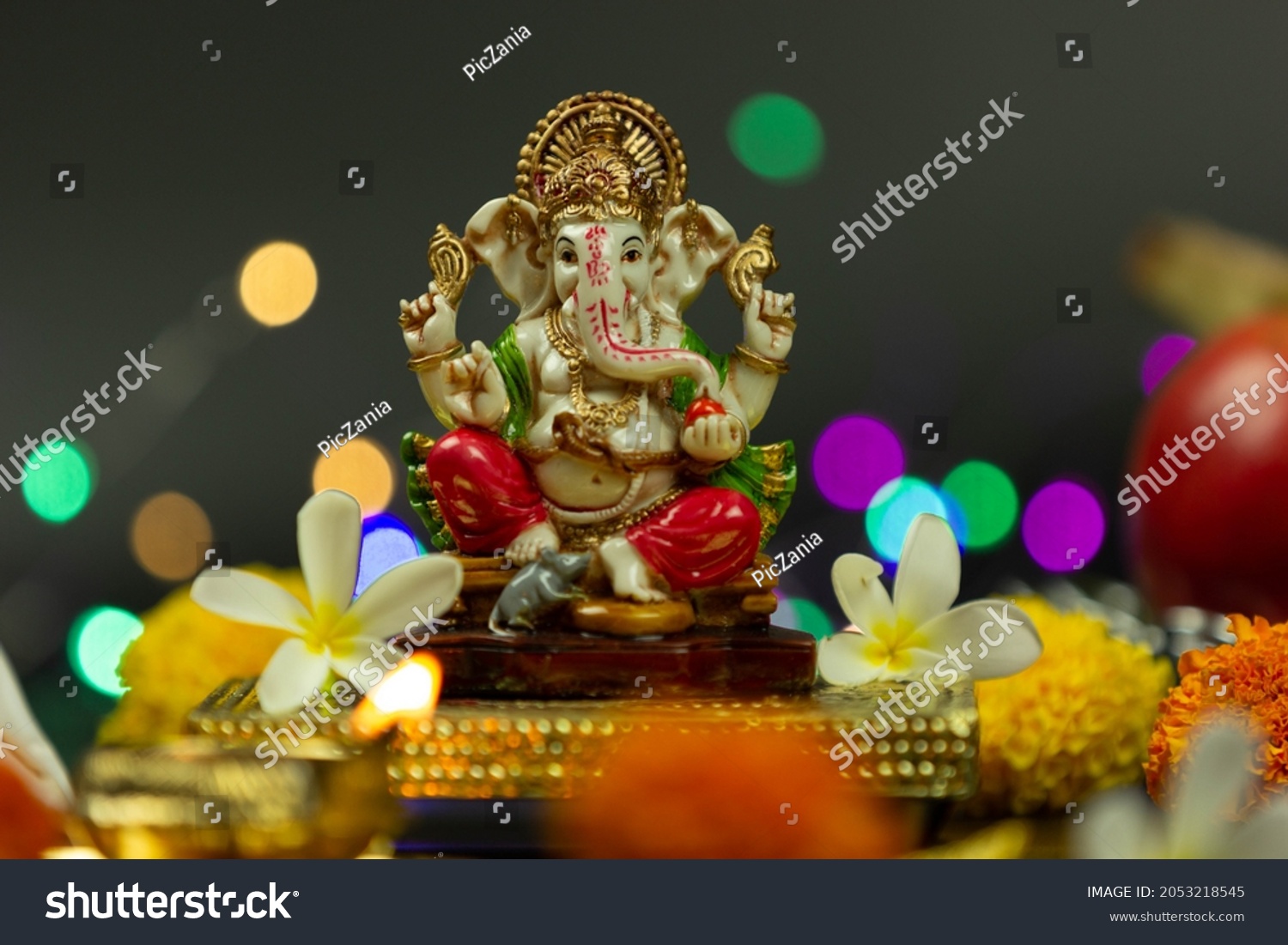 Statue Ganpati Bappa Morya Hindu God Stock Photo 2053218545 | Shutterstock