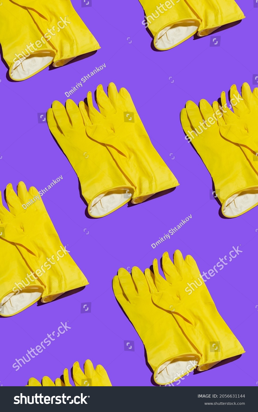 patterned rubber gloves