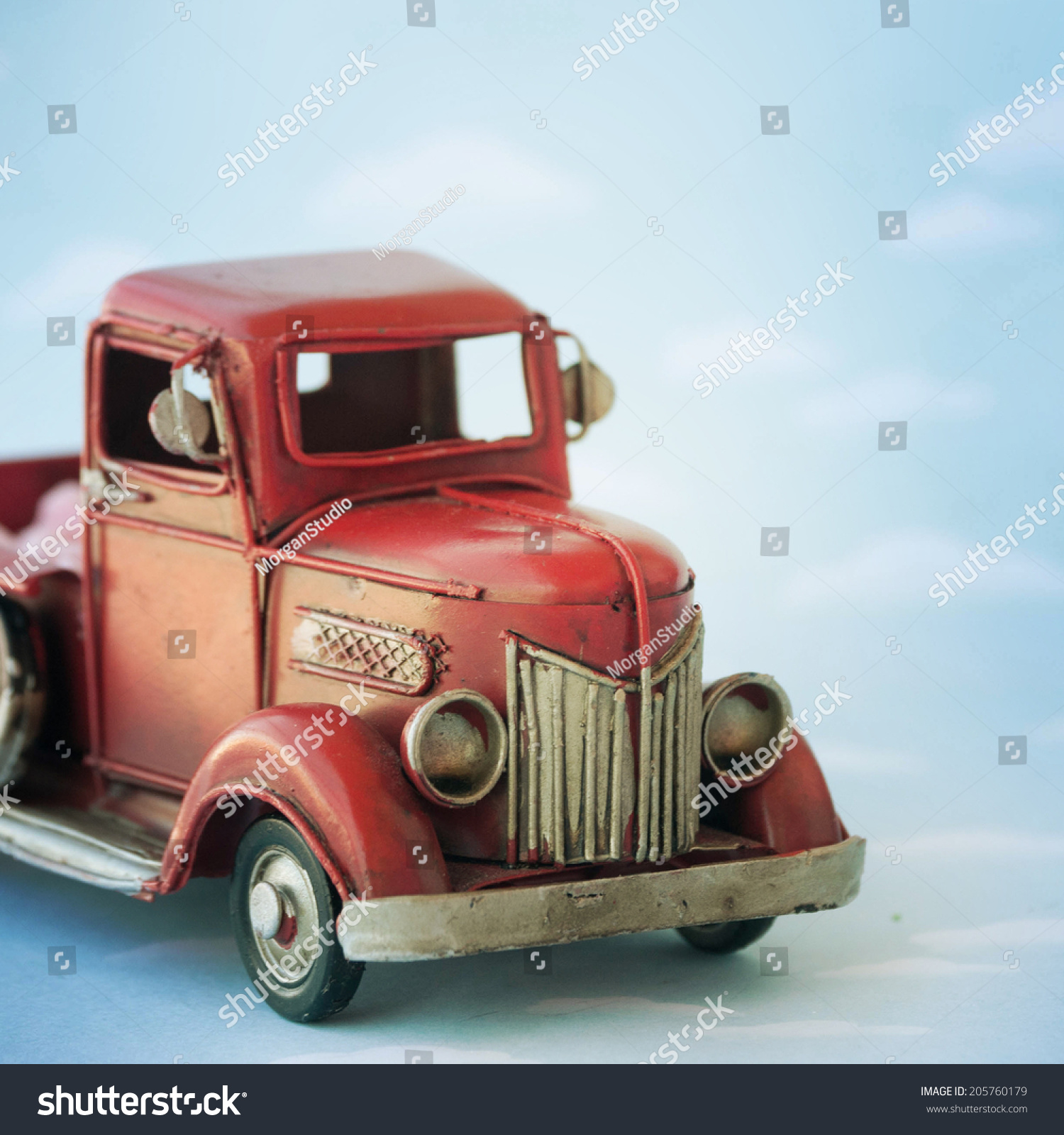 antique toy pickup trucks