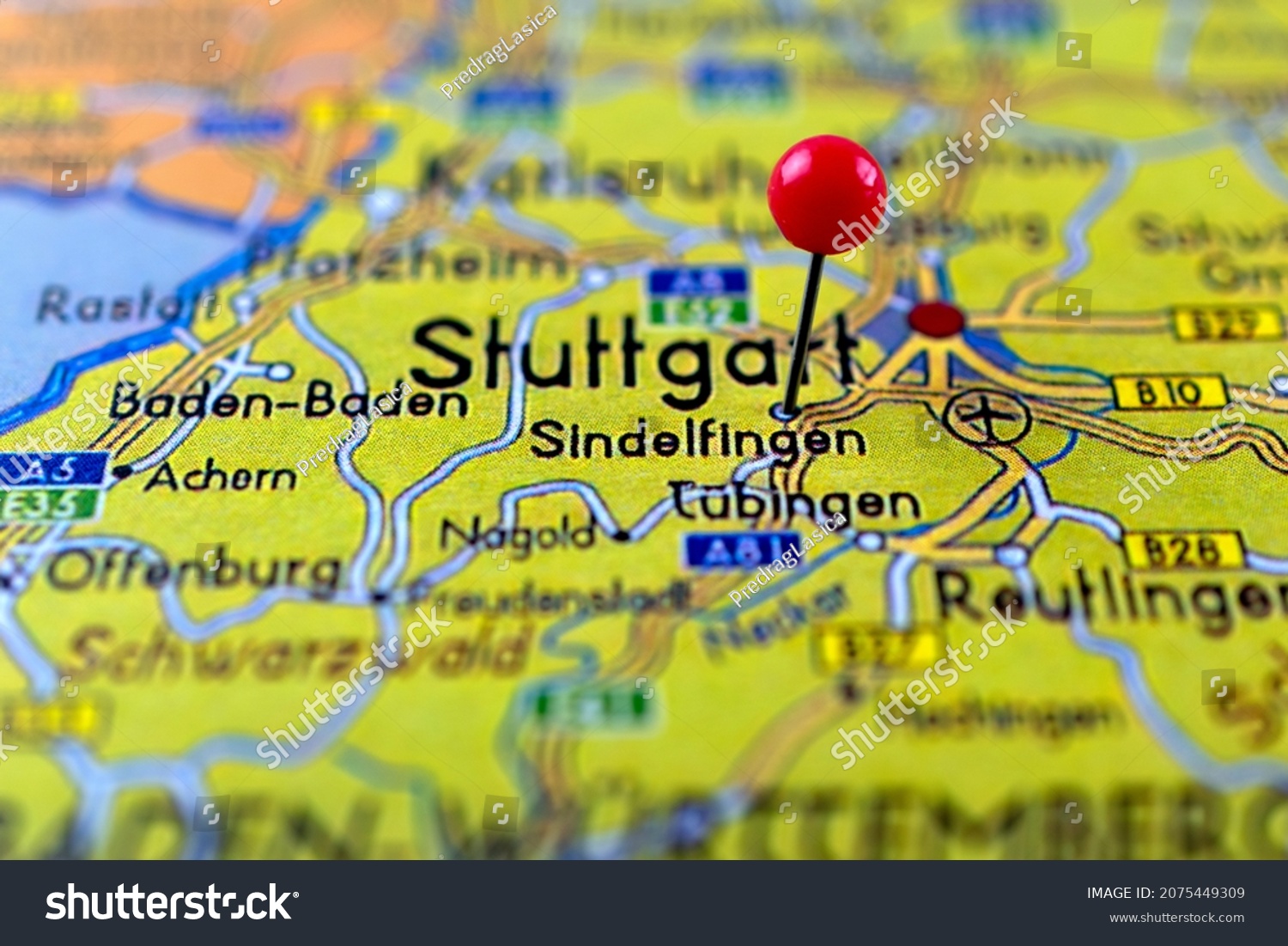 Sindelfingen Map Close Sindelfingen Map Red Stock Photo 2075449309 ...