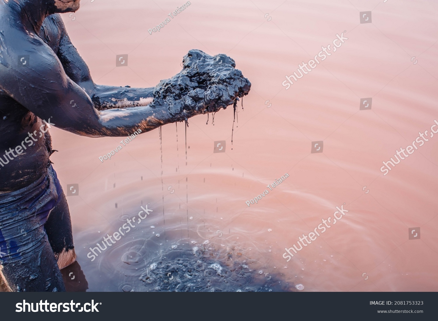 Naked Boy Smears Himself Medicinal Mud Foto Stock 2081753323 Shutterstock
