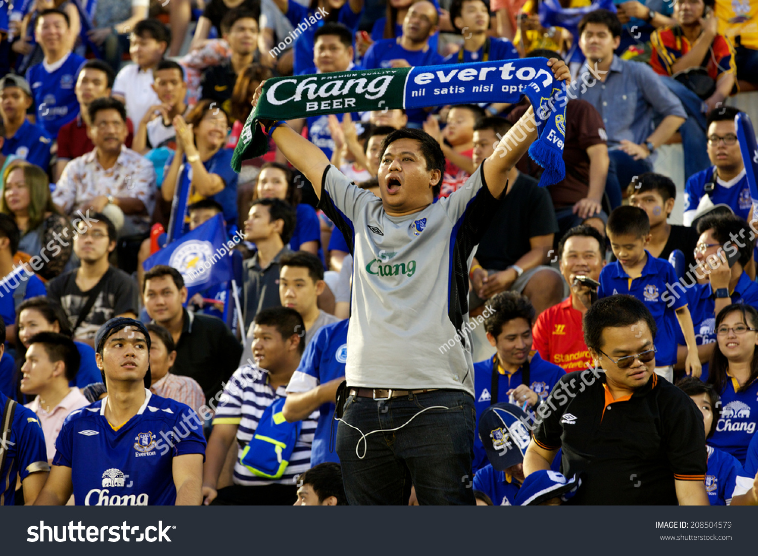 197 Everton Fans Images, Stock Photos & Vectors | Shutterstock