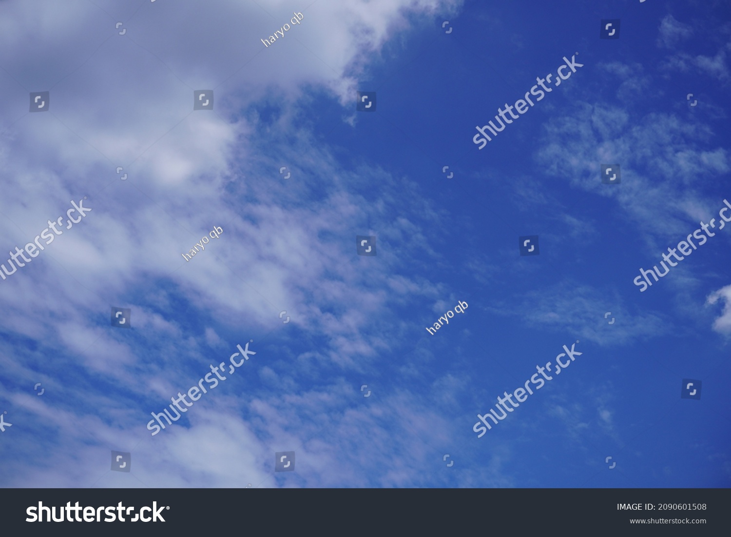 Cloud Visible Mass Water Droplets Frozen Stock Photo 2090601508 ...