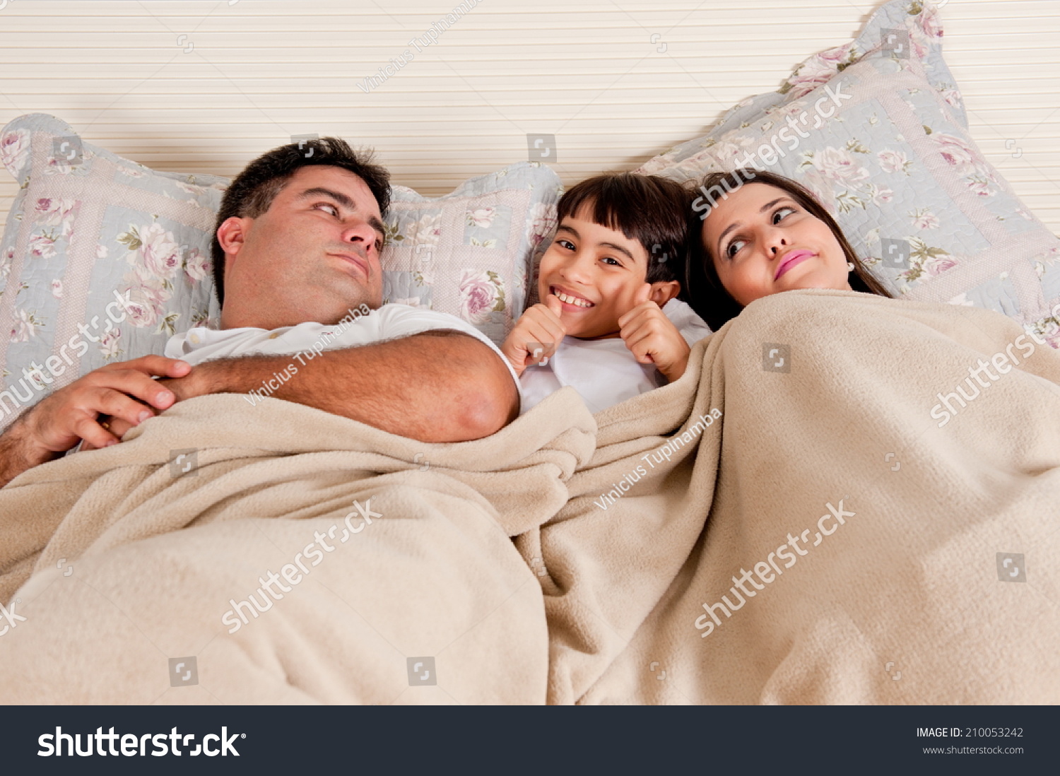 К чему снится спящий отец на кровати