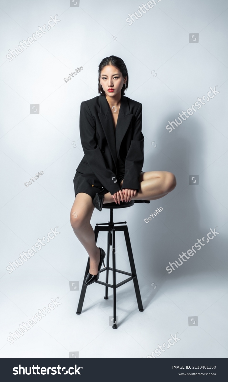 Sexy Model Posing Lingerie库存照片2110481150 Shutterstock 1763