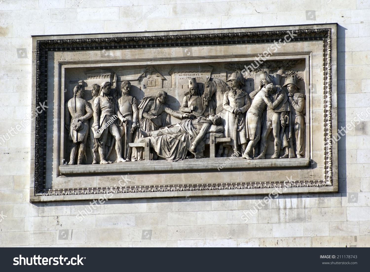 arc de triomphe close up