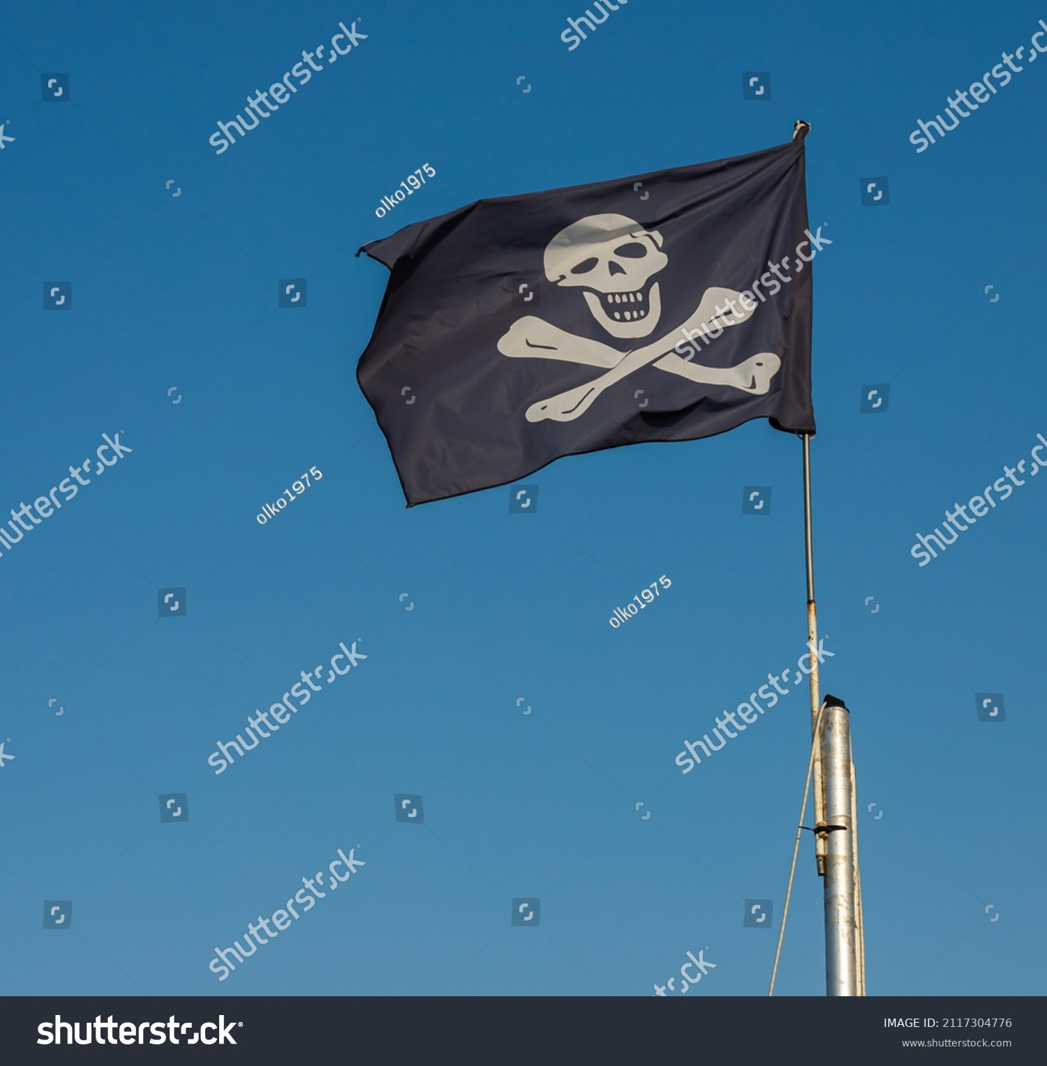 raise the jolly roger flag