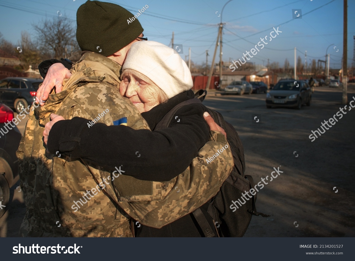 Military Son Hugs Elderly Mother Goodbye Stock Photo 2134201527 ...