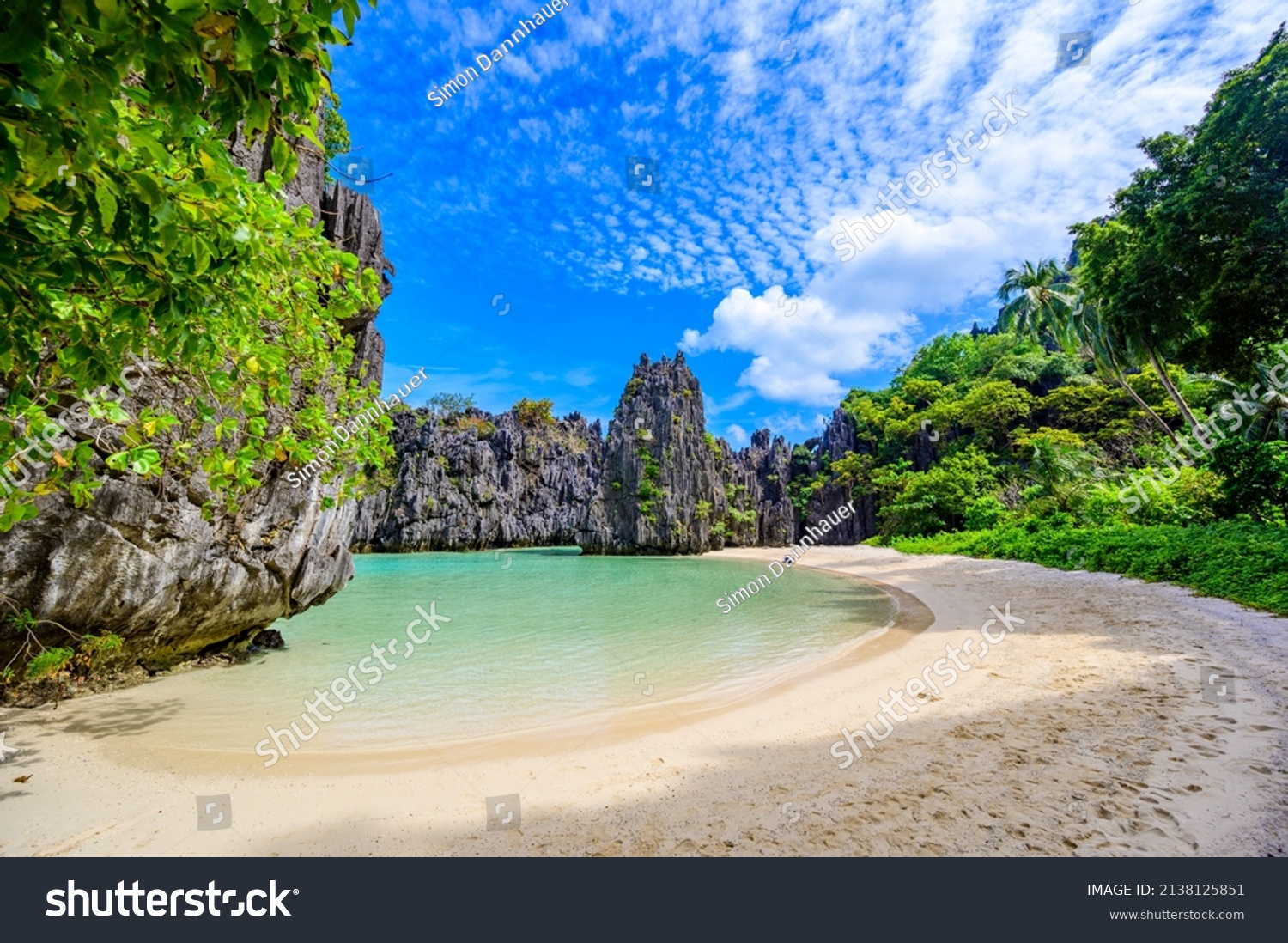 Hidden Beach Matinloc Island El Nido Stock Photo 2138125851 | Shutterstock