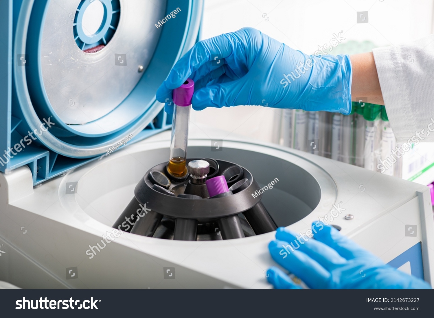 6,120 Laboratory Centrifuge Images, Stock Photos & Vectors | Shutterstock