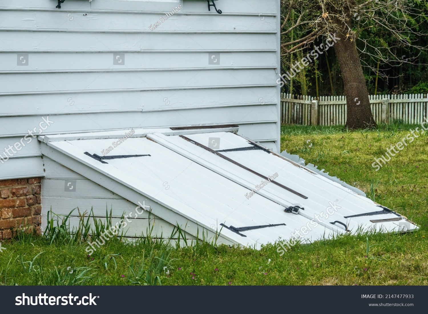 Hitman Tornado Shelter