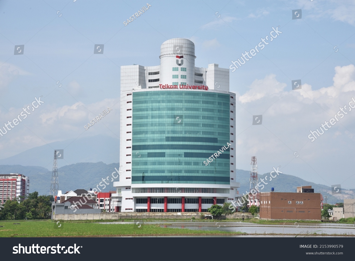 Bandung May 4 2022 Telkom University Stock Photo 2153990579 | Shutterstock