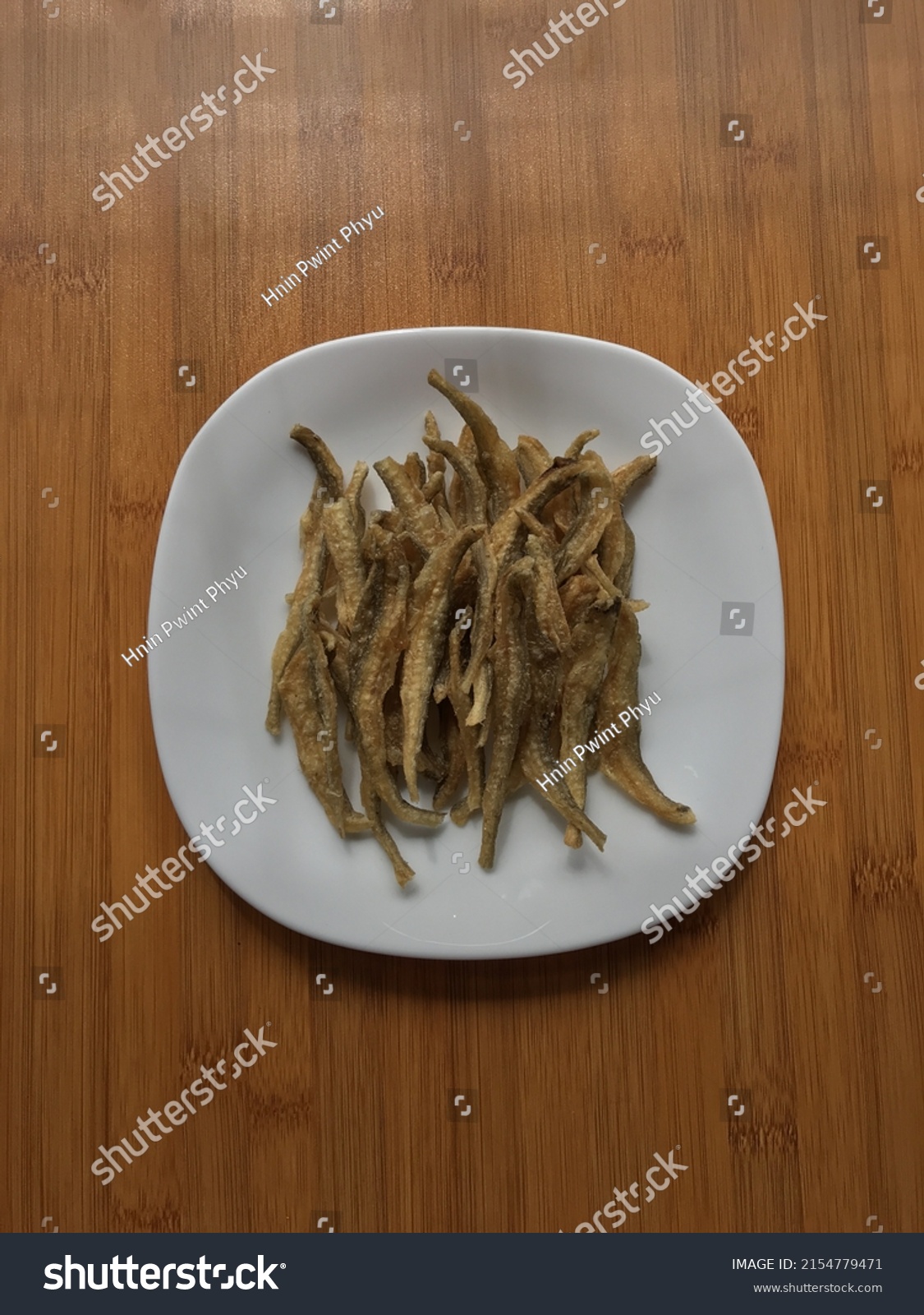 Crispy Fried Dried Garfish Recipe Stock Photo 2154779471 | Shutterstock