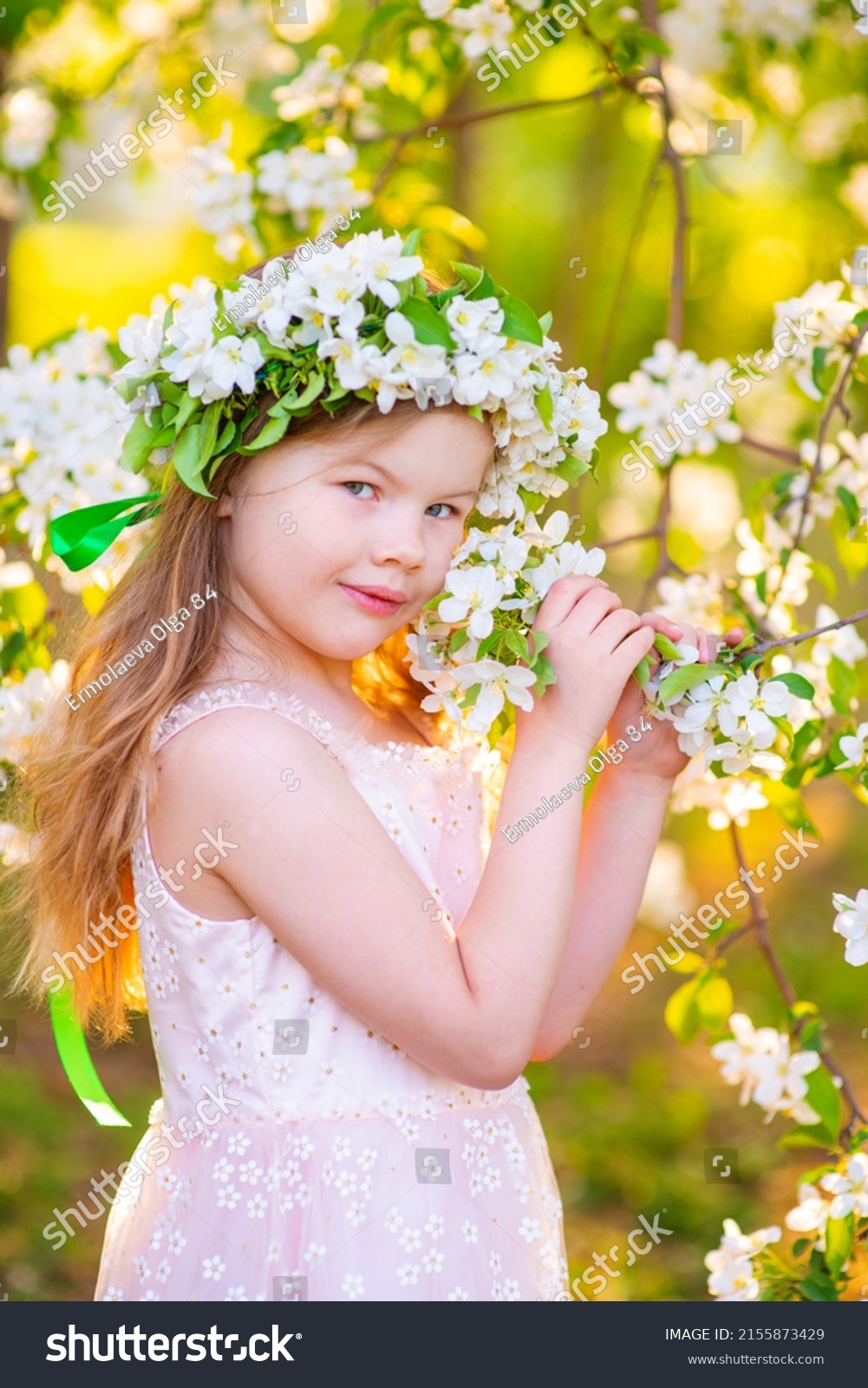 Little Girl Five Years Old Standing Stock Photo 2155873429 | Shutterstock