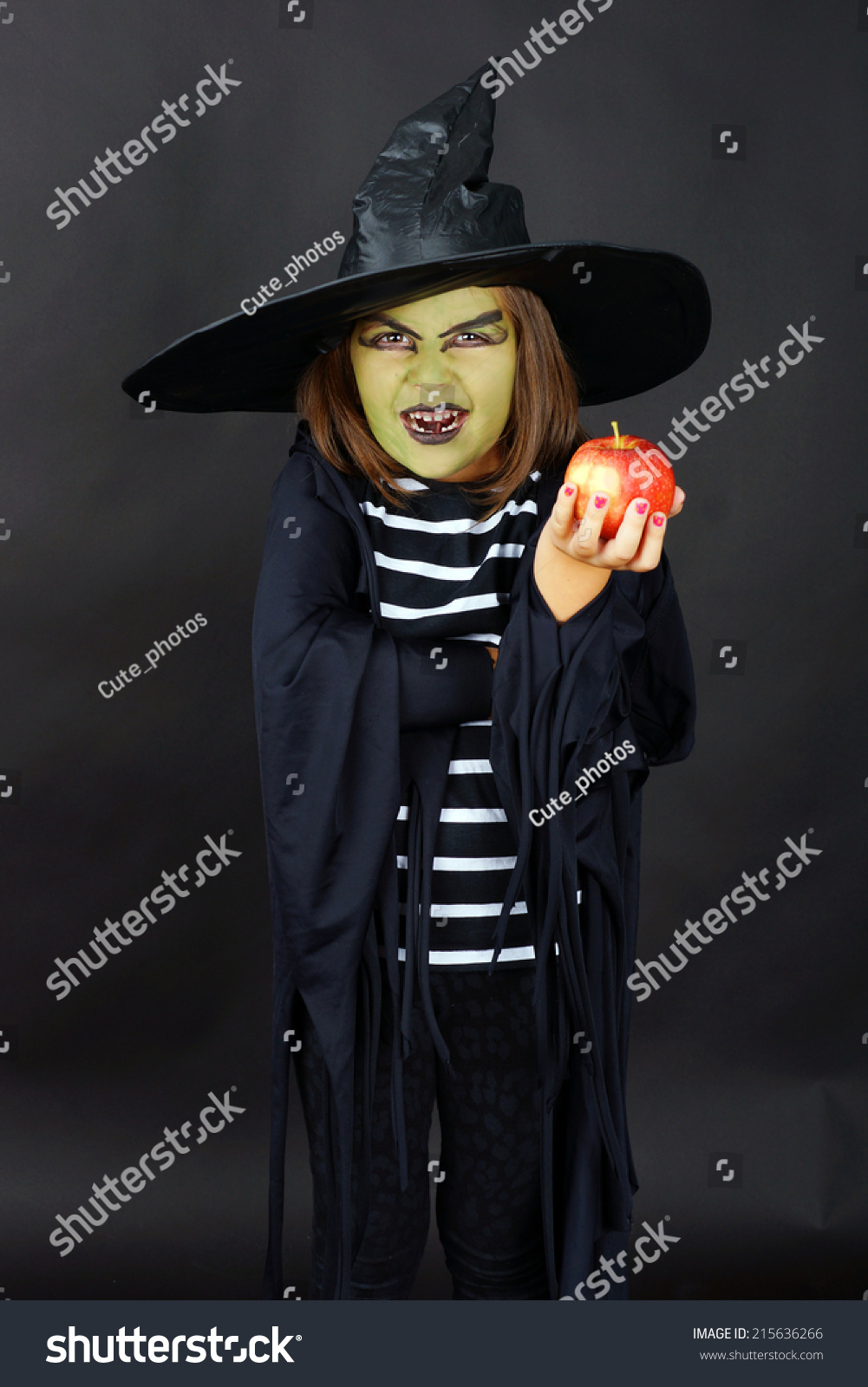 Wicked Witch Offering Poisoned Apple Kid Stock Photo 215636266 