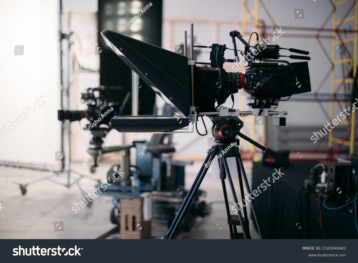 Professional Film Video Camera On Set Stock Photo 2165040483 | Shutterstock