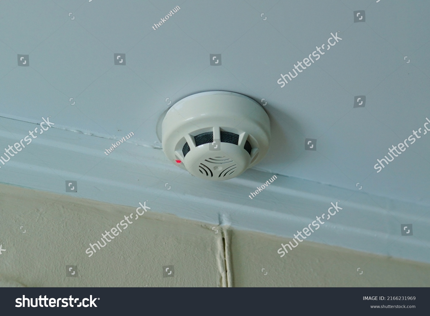 Fire Alarm Sensor On Ceiling Hotel Stock Photo 2166231969 | Shutterstock