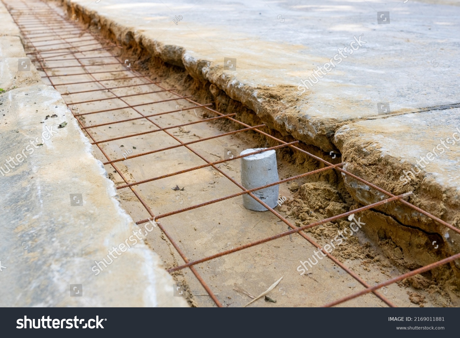 Concrete Slab Wire Mesh Used Reinforece Stock Photo 2169011881 ...