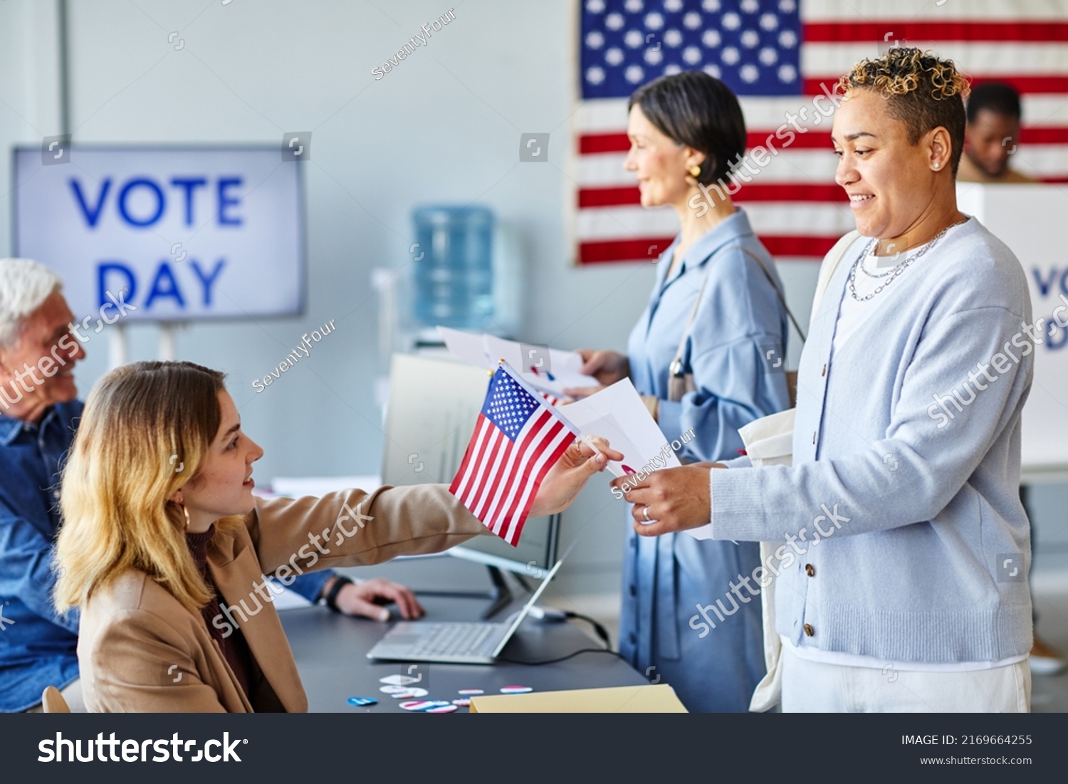 Side View Portrait Smiling Black Woman Stock Photo 2169664255 ...