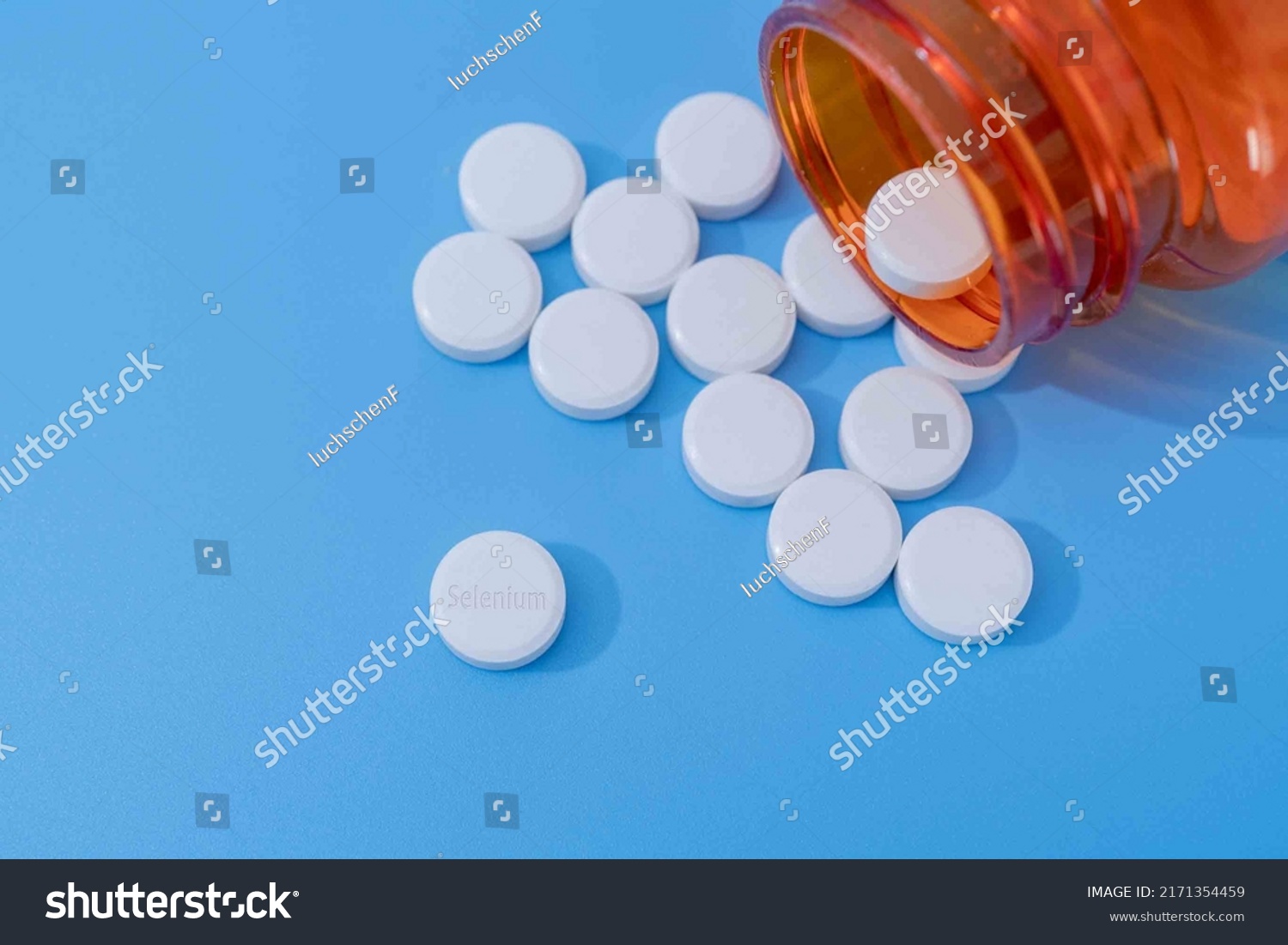 Selenium Nutrient Important Reproduction Thyroid Gland Stock Photo