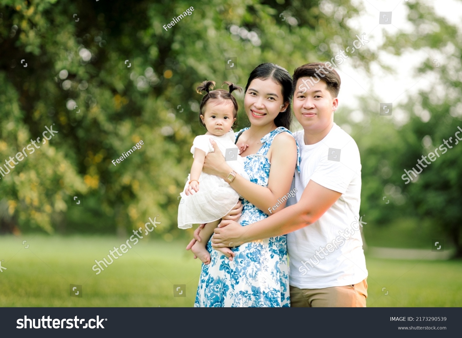 Happy Asian Family Father Mother Little Stock Photo 2173290539 ...