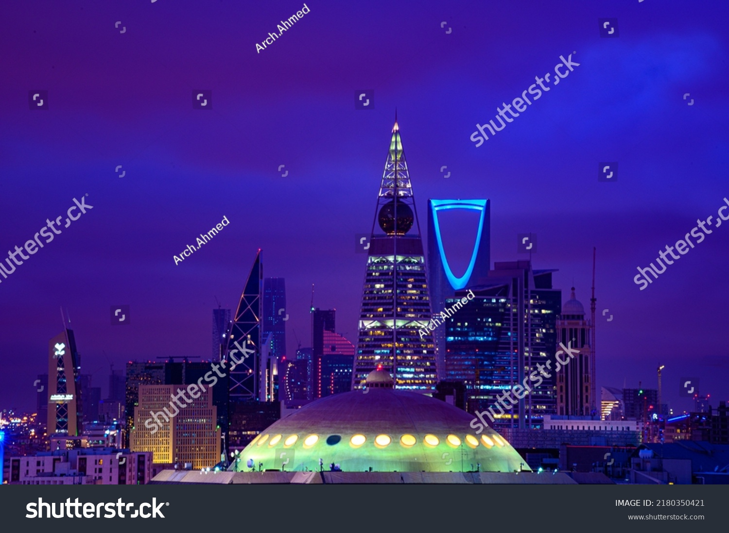 Riyadh Arriyadh Saudi Arabia October 09 Stock Photo 2180350421 ...