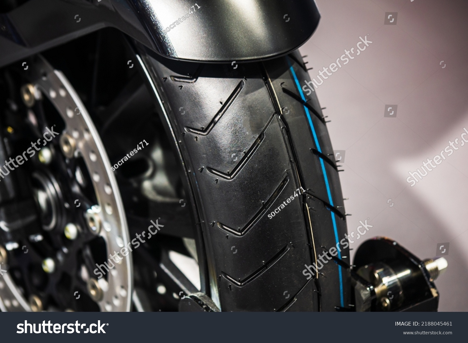Big Bike Tire Cruiser Motorcycle Tire Stock Photo 2188045461 Shutterstock