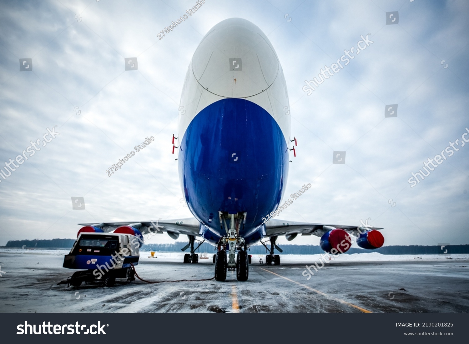 Airplane Front Fuselage Blue Sky Aircraft Stock Photo 2190201825 ...