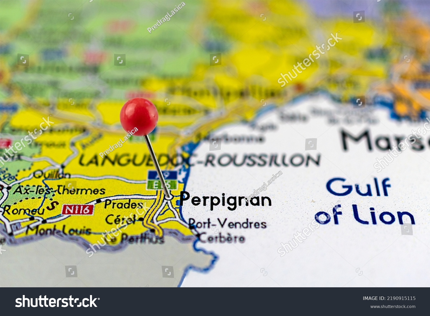 Perpignan Map Perpignan Pinned Map Red Stock Photo 2190915115 ...