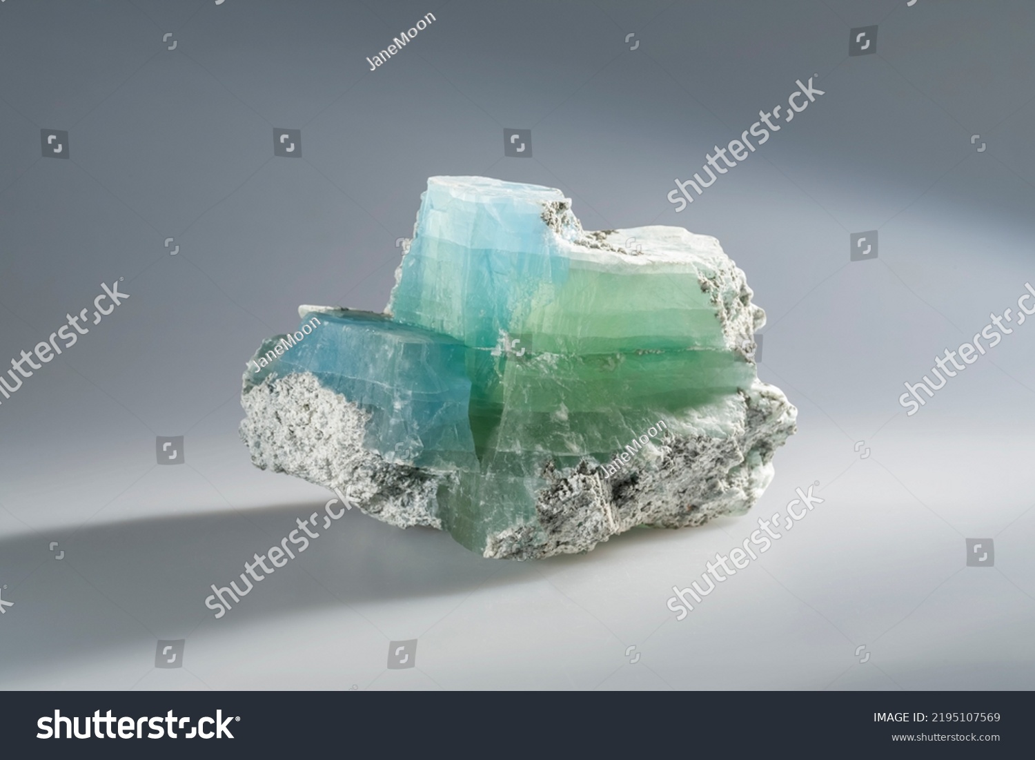 Brucite Hydroxide Class Mineral Magnesium Hydroxide Stock Photo ...