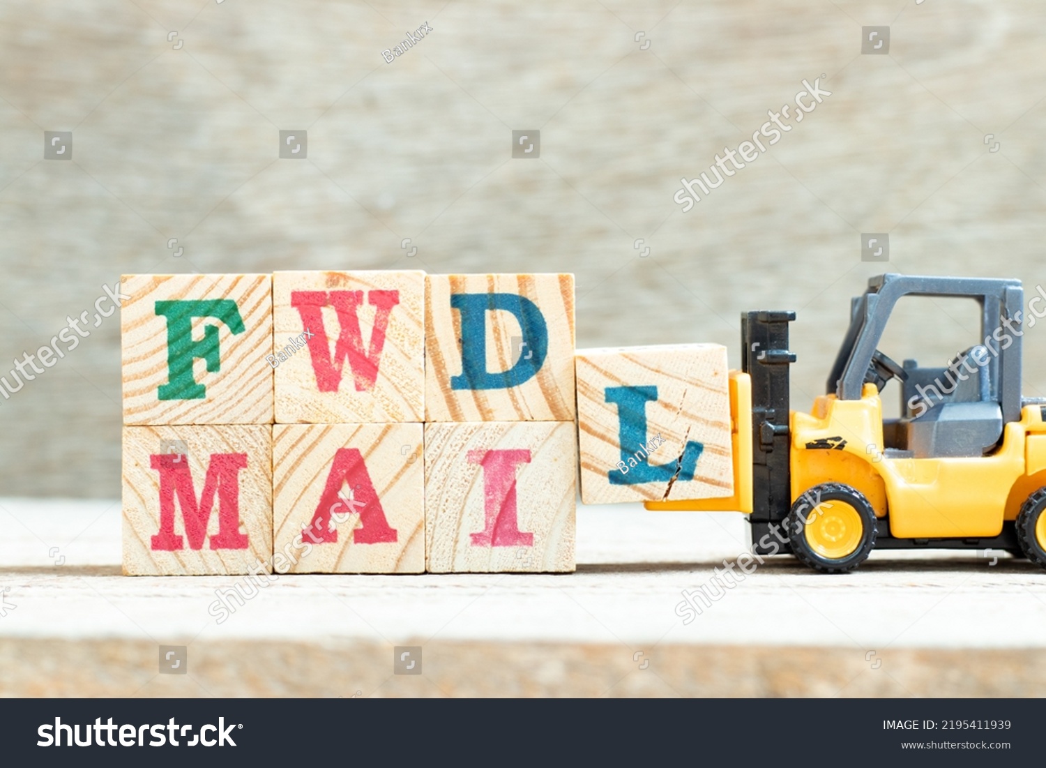 Toy Forklift Hold Letter Block L库存照片 Shutterstock