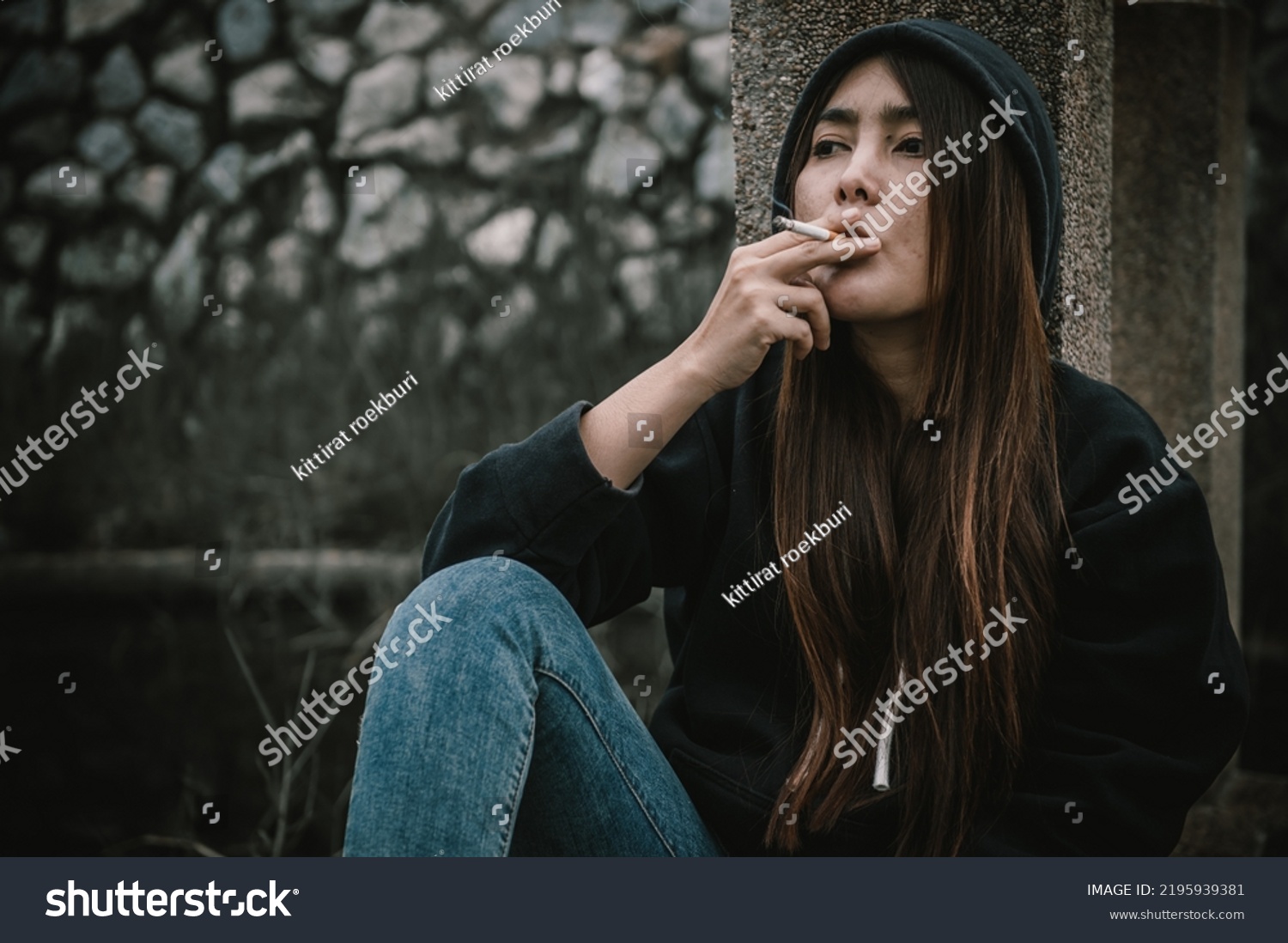 Portrait Addict Drug Asian Womanalcoholic Woman Stock Photo 2195939381 ...