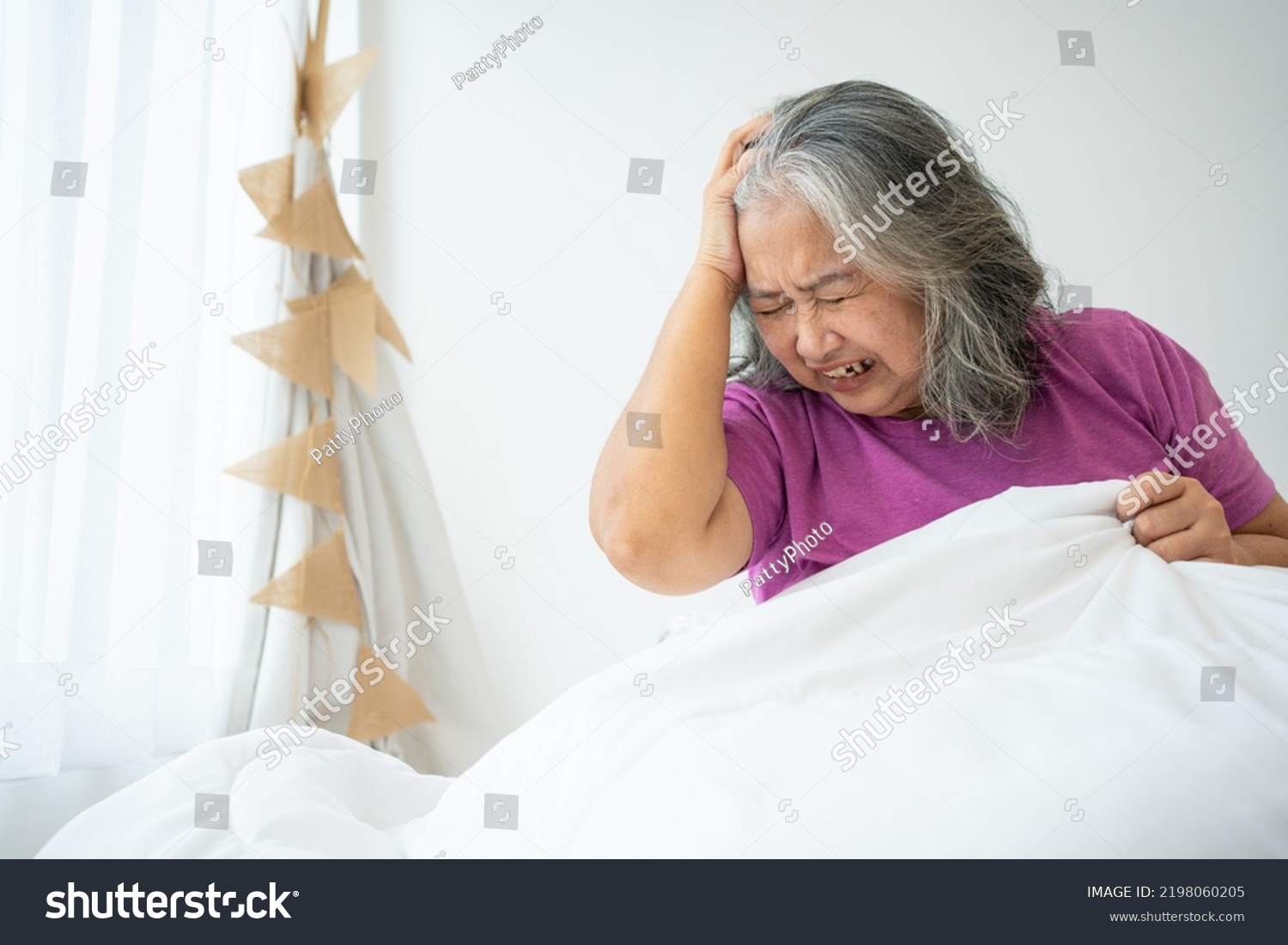 Unhealthy Elderly Senior Asian Woman Sitting Stock Photo 2198060205 ...