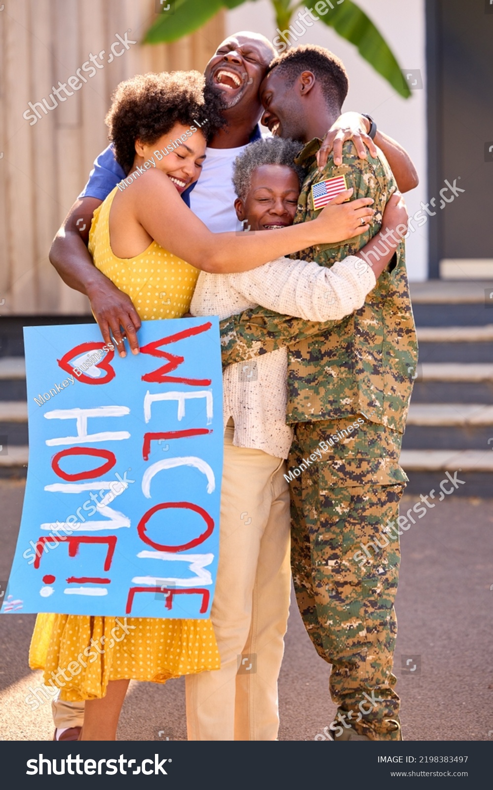 Multigeneration Family Parents Wife Welcoming Army Stock Photo ...