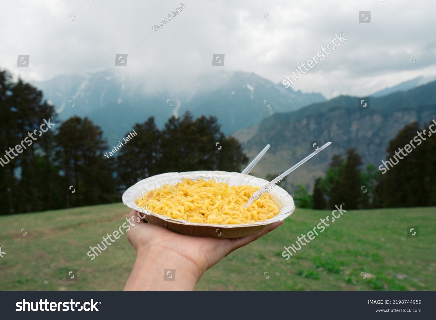 25 Camping Maggi Images Stock Photos And Vectors Shutterstock