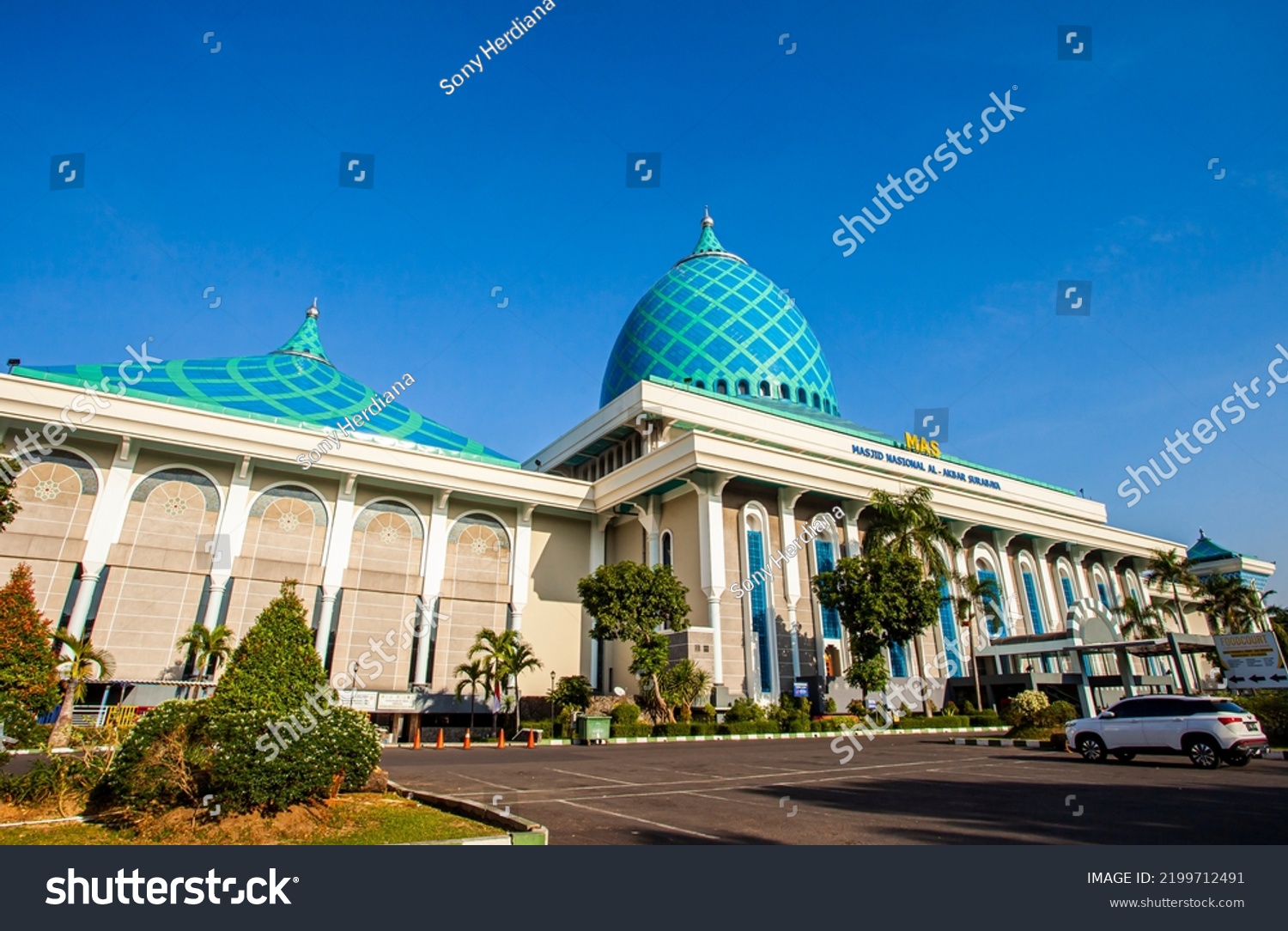 Surabaya Indonesia08222022 Alakbar National Mosque Surabaya Stock Photo ...