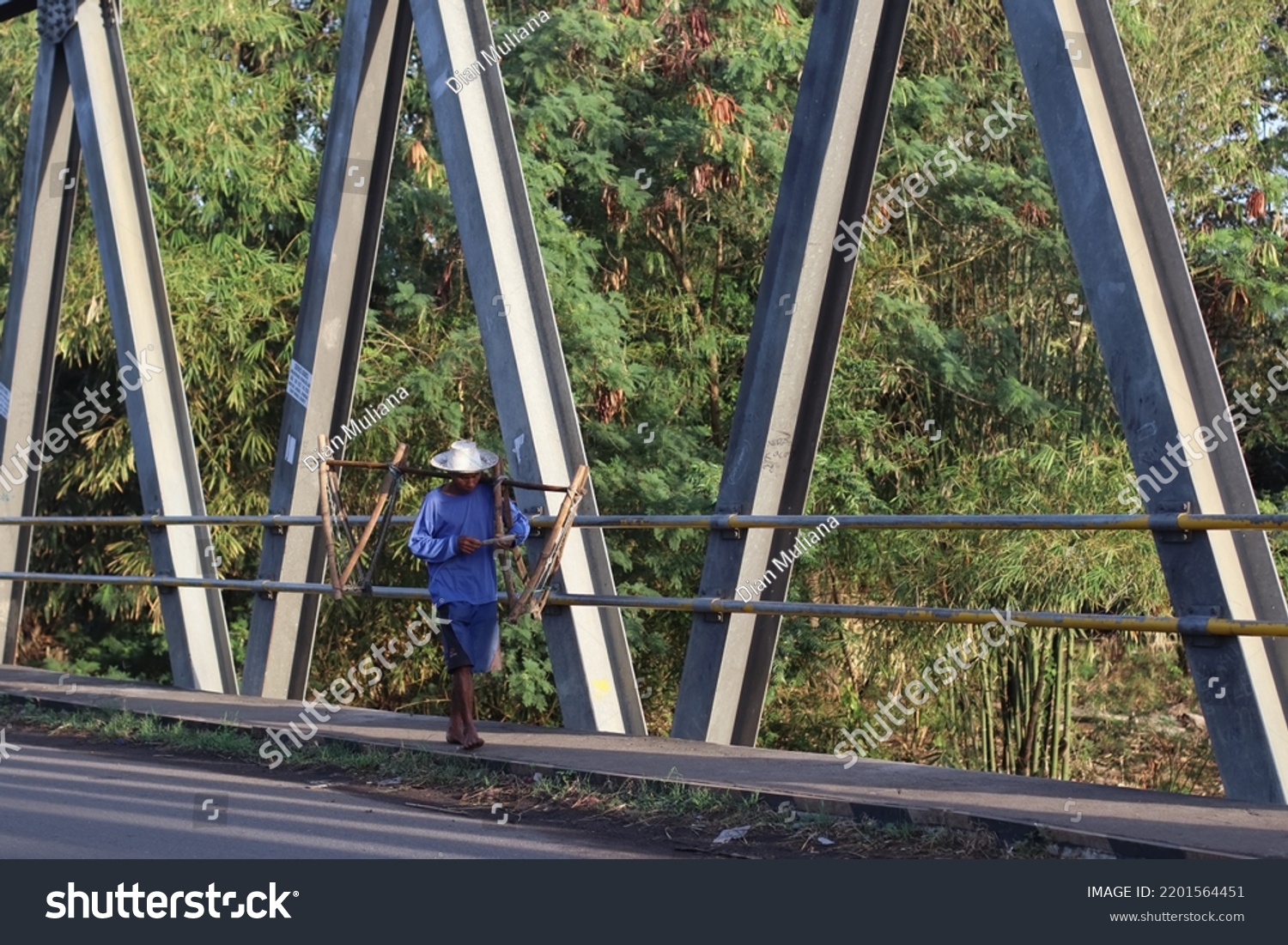 Lembar Indonesia September 14 2022 Activities Stock Photo 2201564451 ...