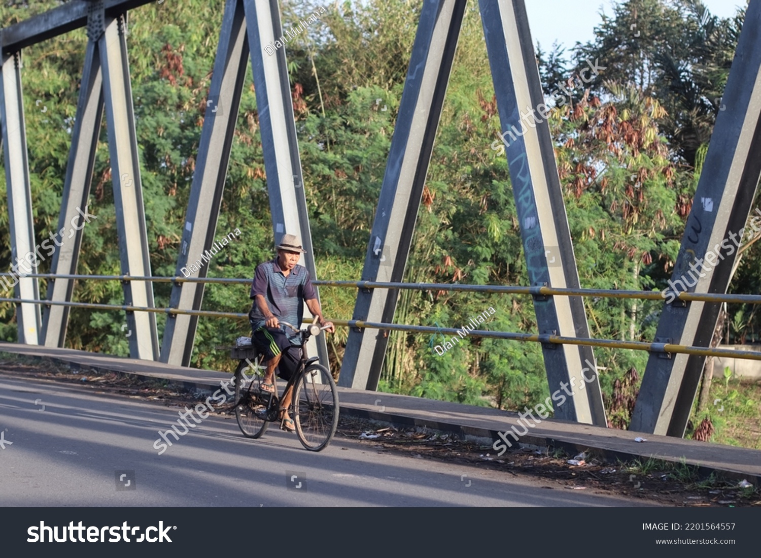 Lembar Indonesia September 14 2022 Activities Stock Photo 2201564557 ...