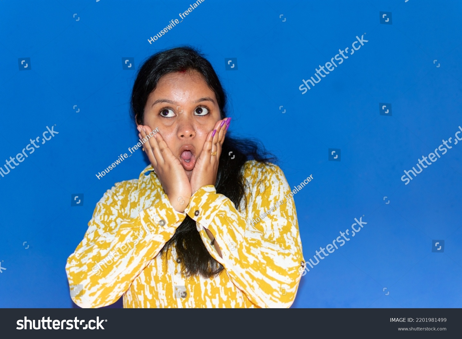 Indian Woman Surprised Shocked Holds Cheeks Stock Photo 2201981499 ...