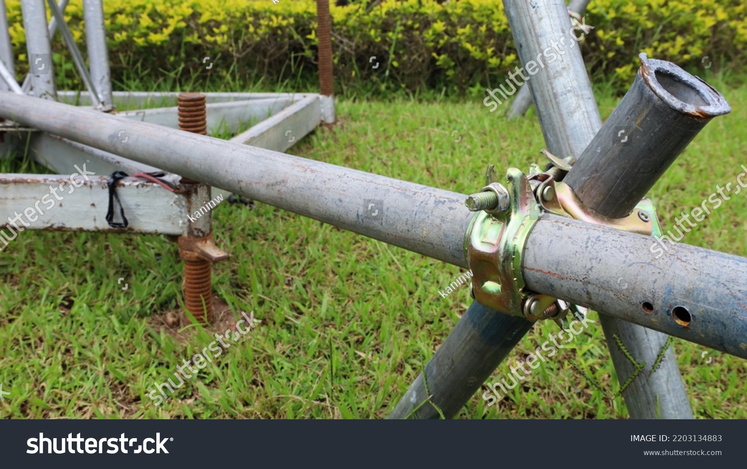 Metal Scaffolding Pipe Clamp Steel Scaffolding Stock Photo 2203134883 ...